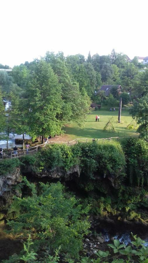 Guest House Happy Day Slunj Exterior photo